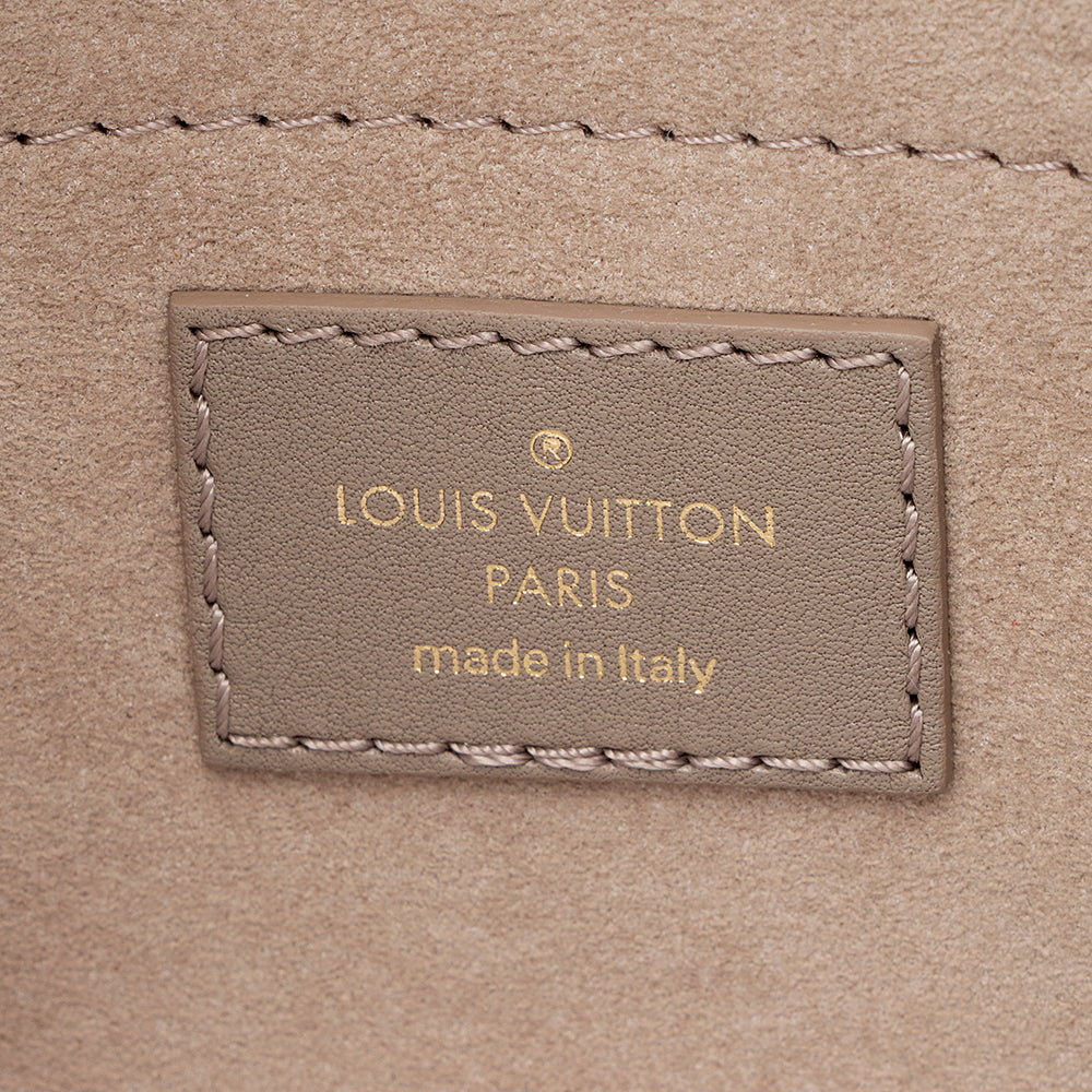Louis Vuitton Calfskin New Wave Chain Bag (SHF-22000)