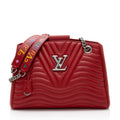 Louis Vuitton Calfskin New Wave Chain Tote (SHF-FEtc9L)