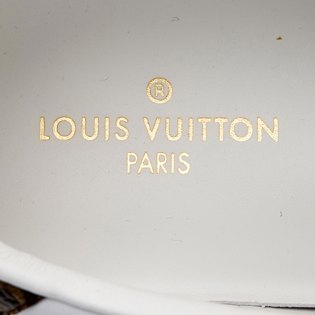 Louis Vuitton Calfskin Time Out Sneakers - Size 9 / 39 (SHF-1ytLxH)