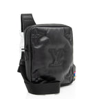 Louis Vuitton Giant Monogram Puffer Lambskin A4 Sling Bag (SHF-ARCDQH)
