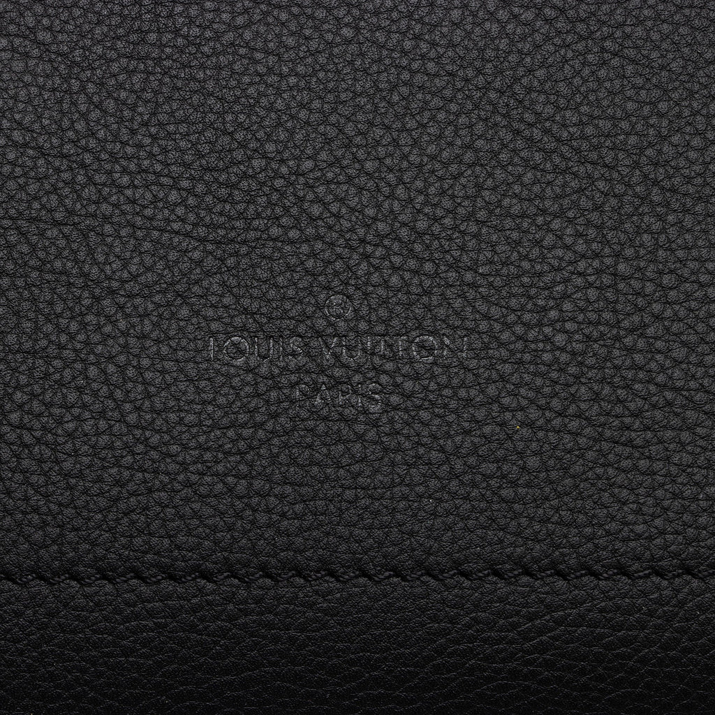 Louis Vuitton Grained Calfskin Lockme Ever MM Satchel (SHF-xxWmqD)