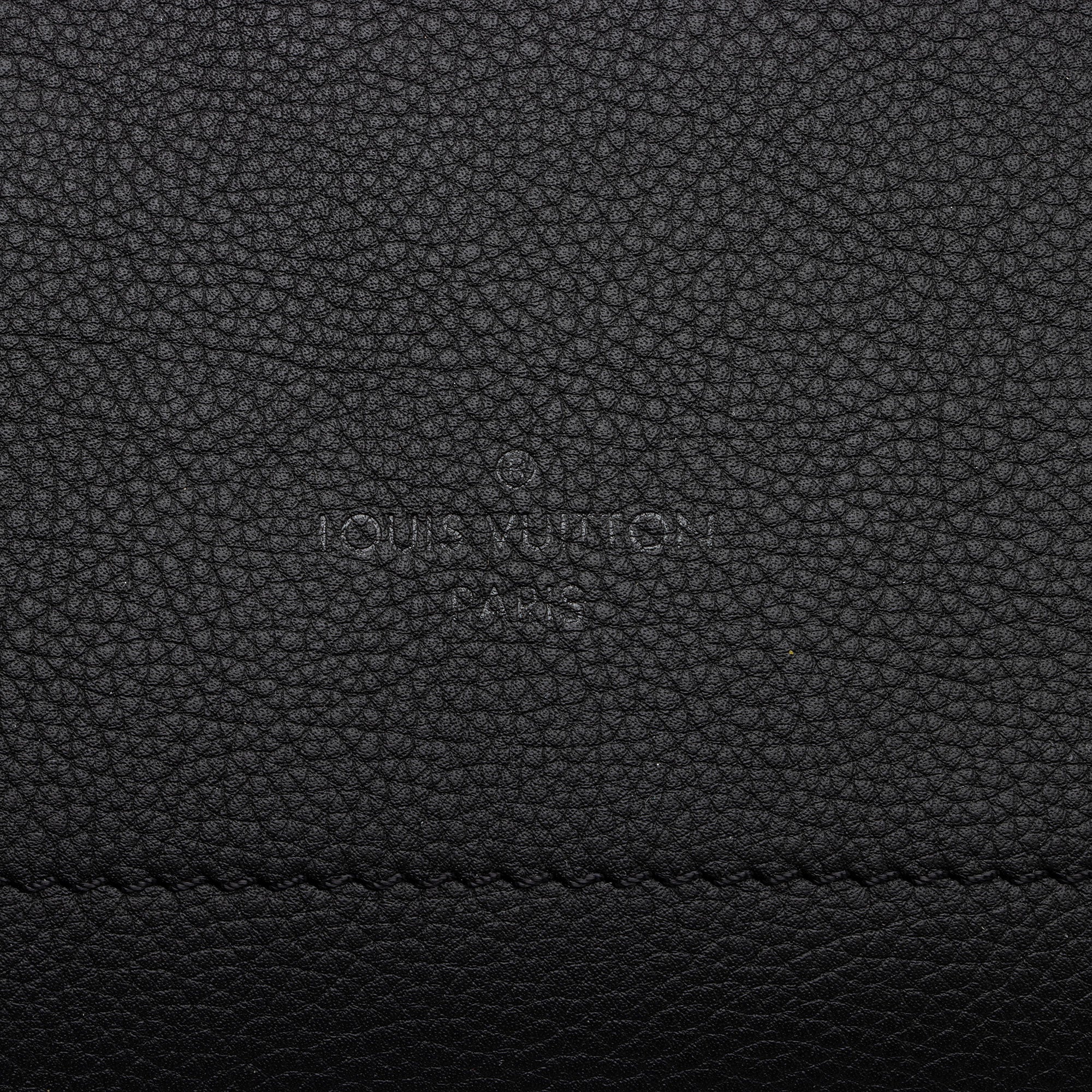 Louis Vuitton Grained Calfskin Lockme Ever MM Satchel (SHF-xxWmqD)