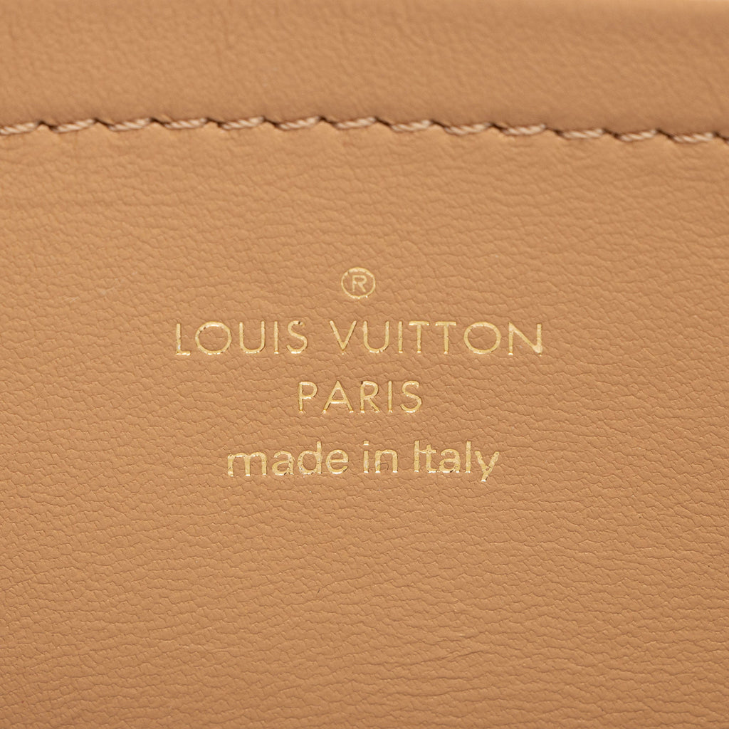Louis Vuitton Monogram Embossed Lambskin Coussin Pochette (SHF-SesFbD)