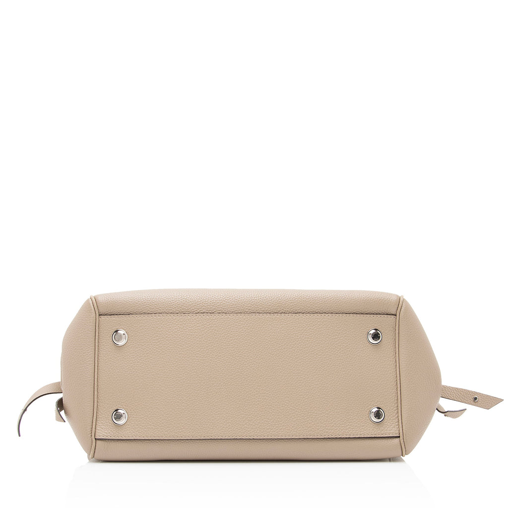 Louis Vuitton Veau Nuage Calfskin Milla MM Tote (SHF-23752)
