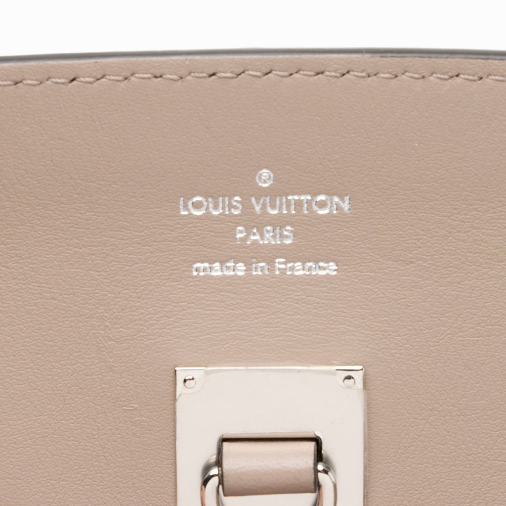 Louis Vuitton Veau Nuage Calfskin Milla MM Tote (SHF-23752)