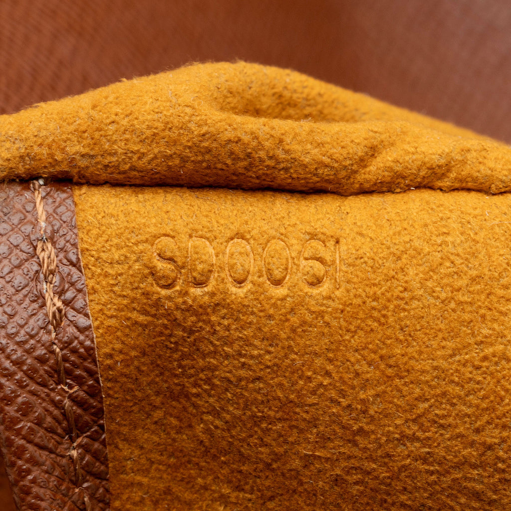 Louis Vuitton Vintage Monogram Canvas Musette Tango Shoulder Bag (SHF-oOBz9o)