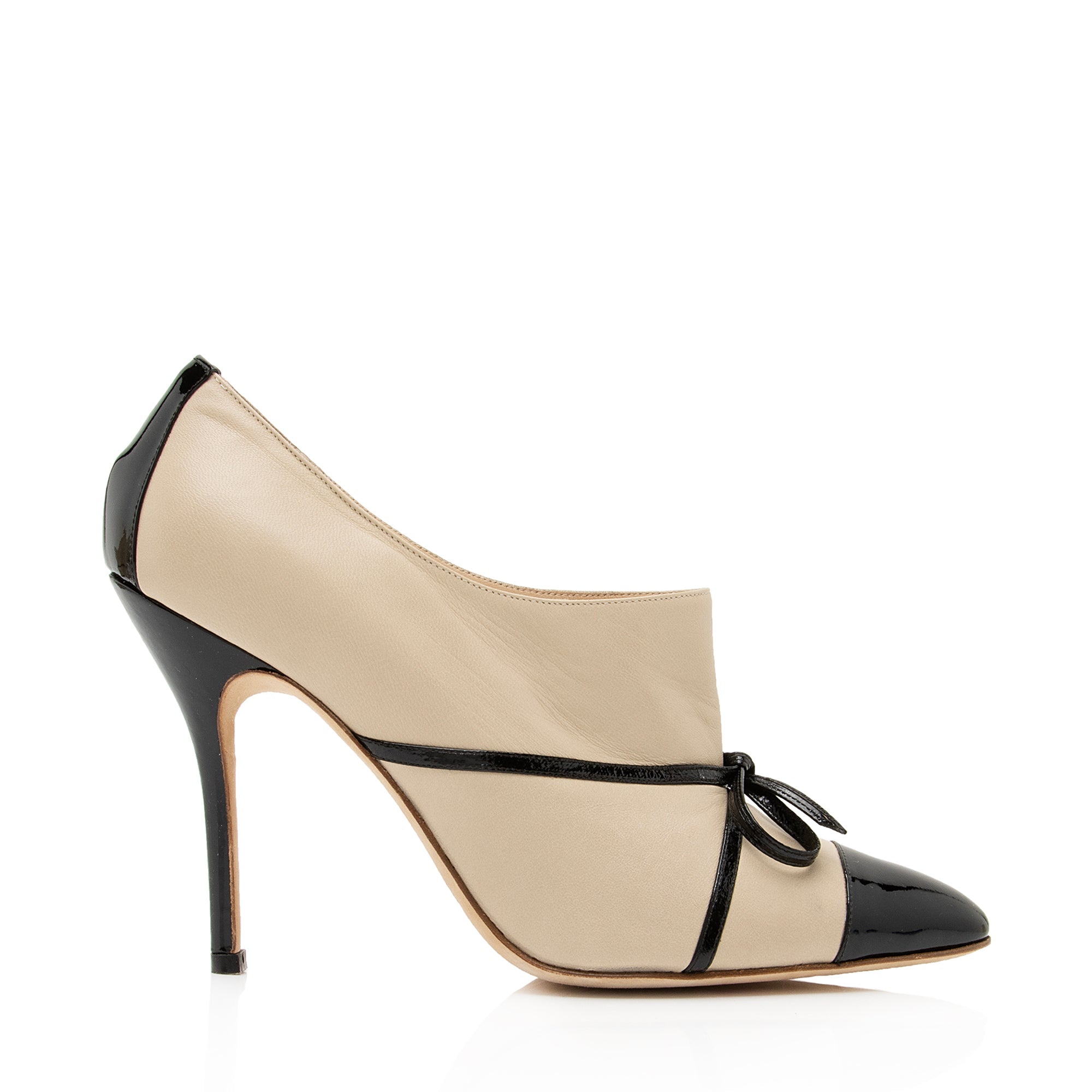 Manolo Blahnik Lambskin Bow Cap Toe Ankle Booties - Size 9.5 / 39.5 (SHF-23878)