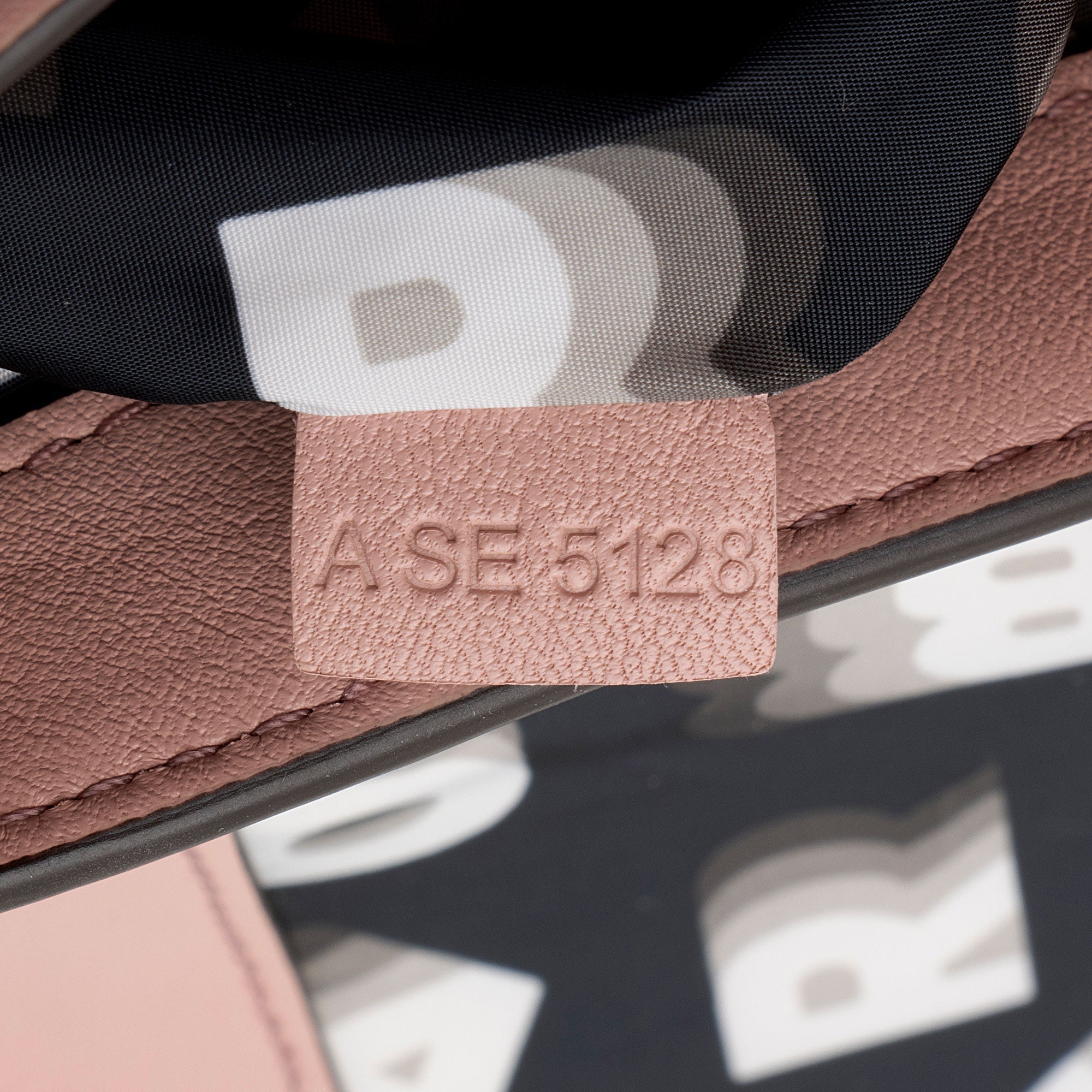 Marc Jacobs Leather Avenue Crossbody (SHF-ciVrqf)
