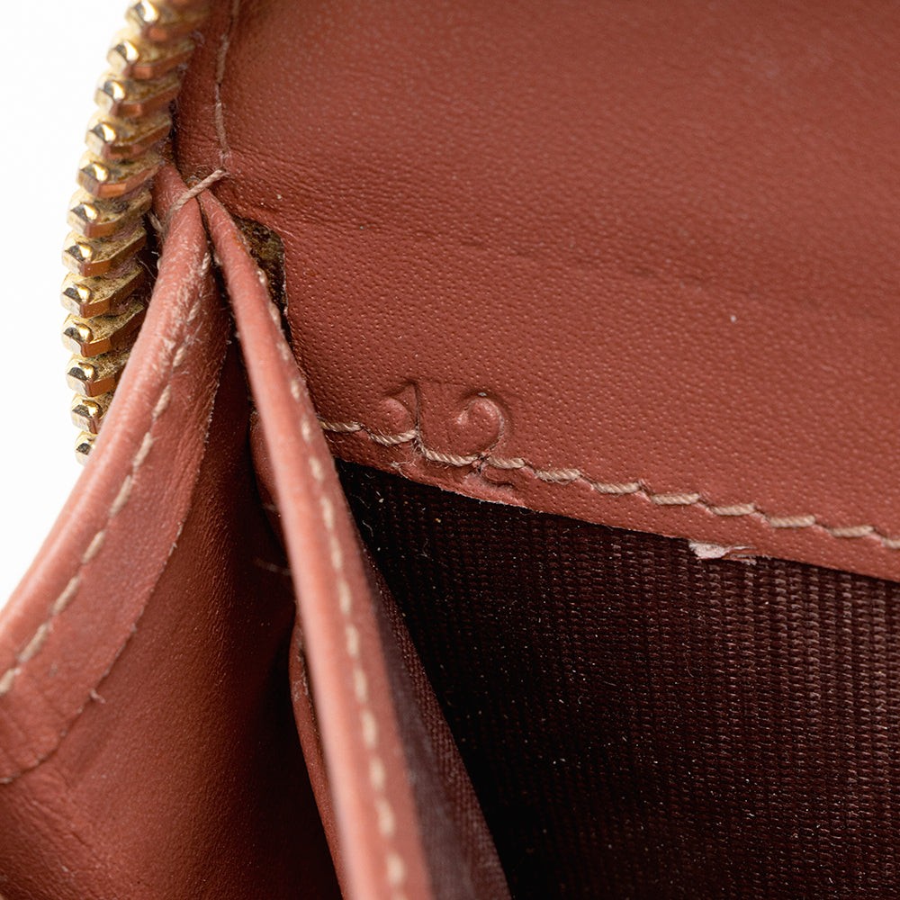 Miu Miu Croc Embossed St. Coco Lux Zip Wallet (SHF-18954)