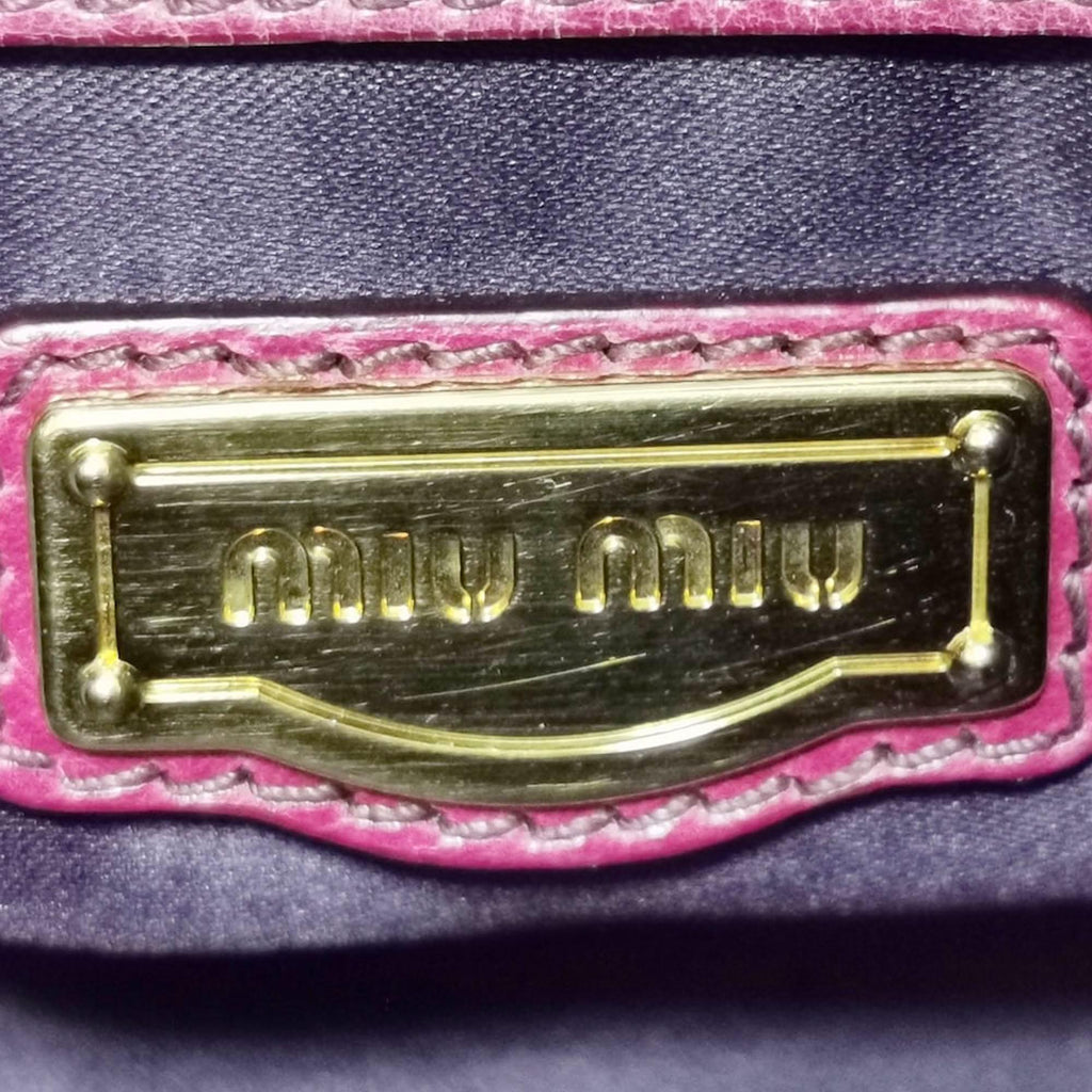 Miu Miu Leather Baguette (SHG-29966)