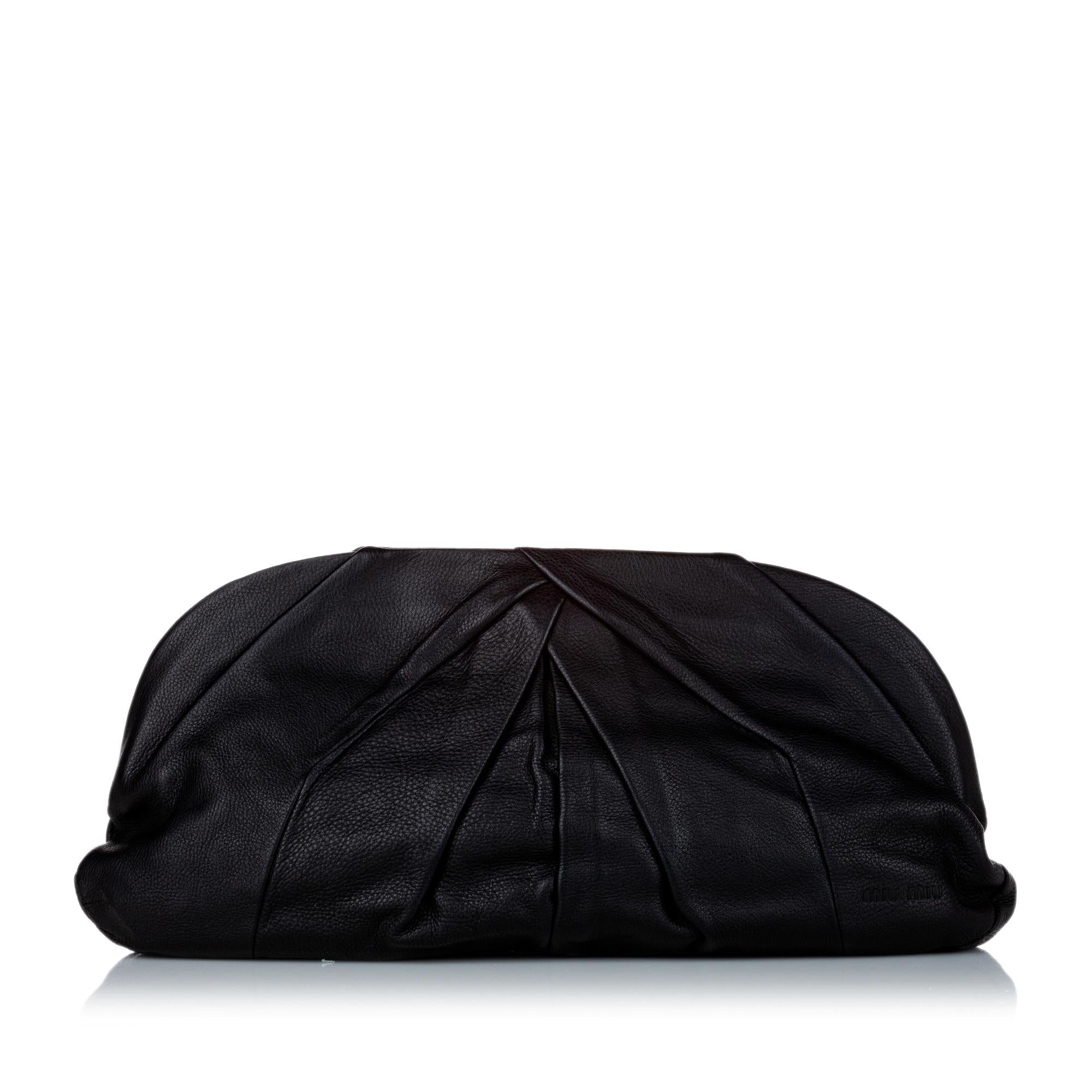 Miu Miu Leather Clutch Bag (SHG-29276)
