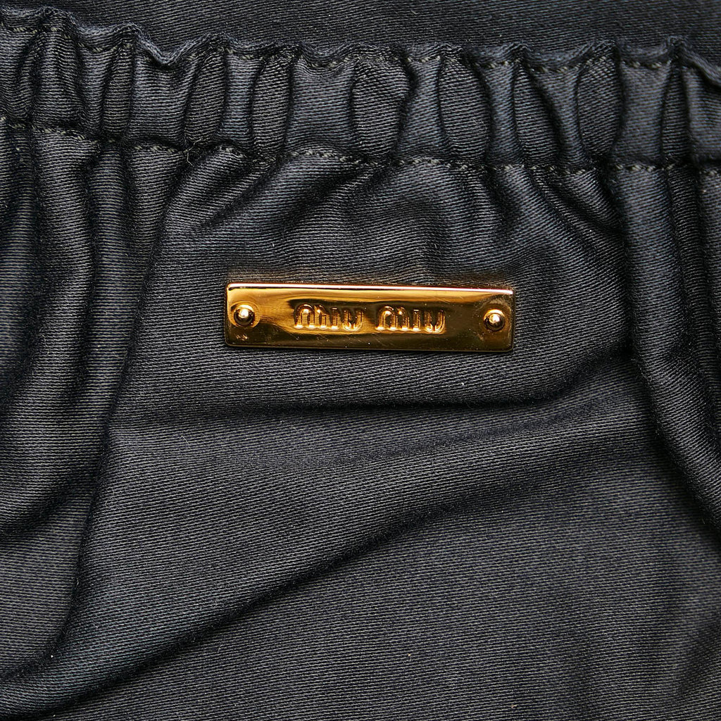 Miu Miu Leather Clutch Bag (SHG-30367)