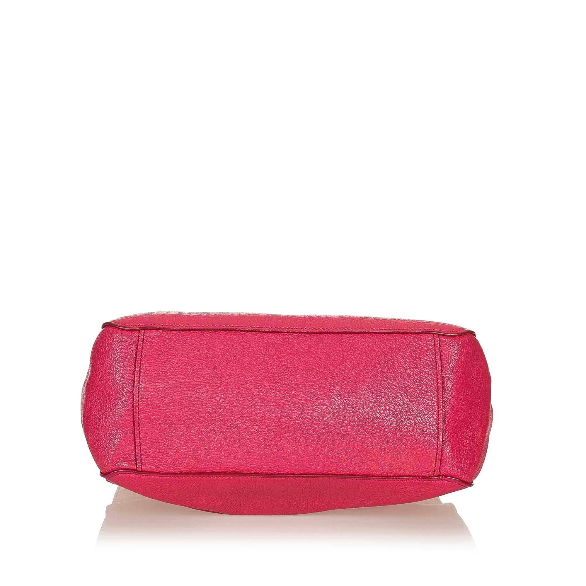 Miu Miu Leather Handbag (SHG-26920)