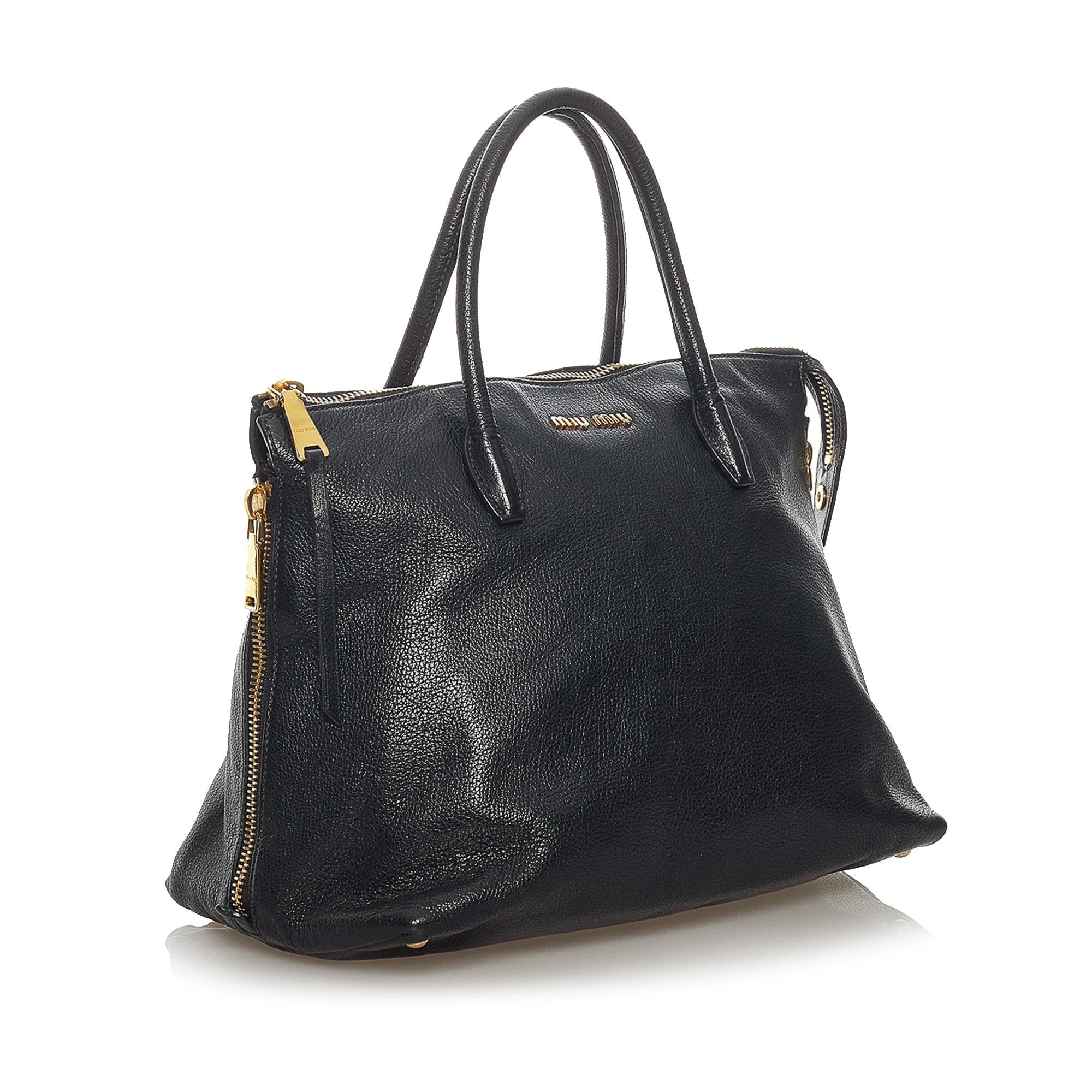 Miu Miu Leather Handbag (SHG-29141)
