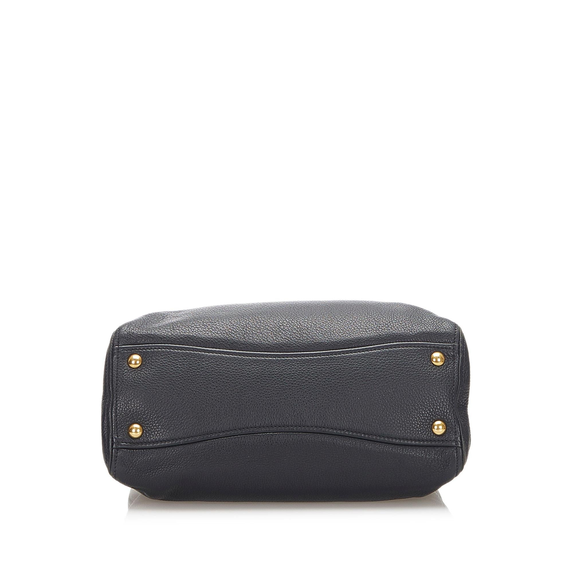 Miu Miu Leather Tote Bag (SHG-18645)