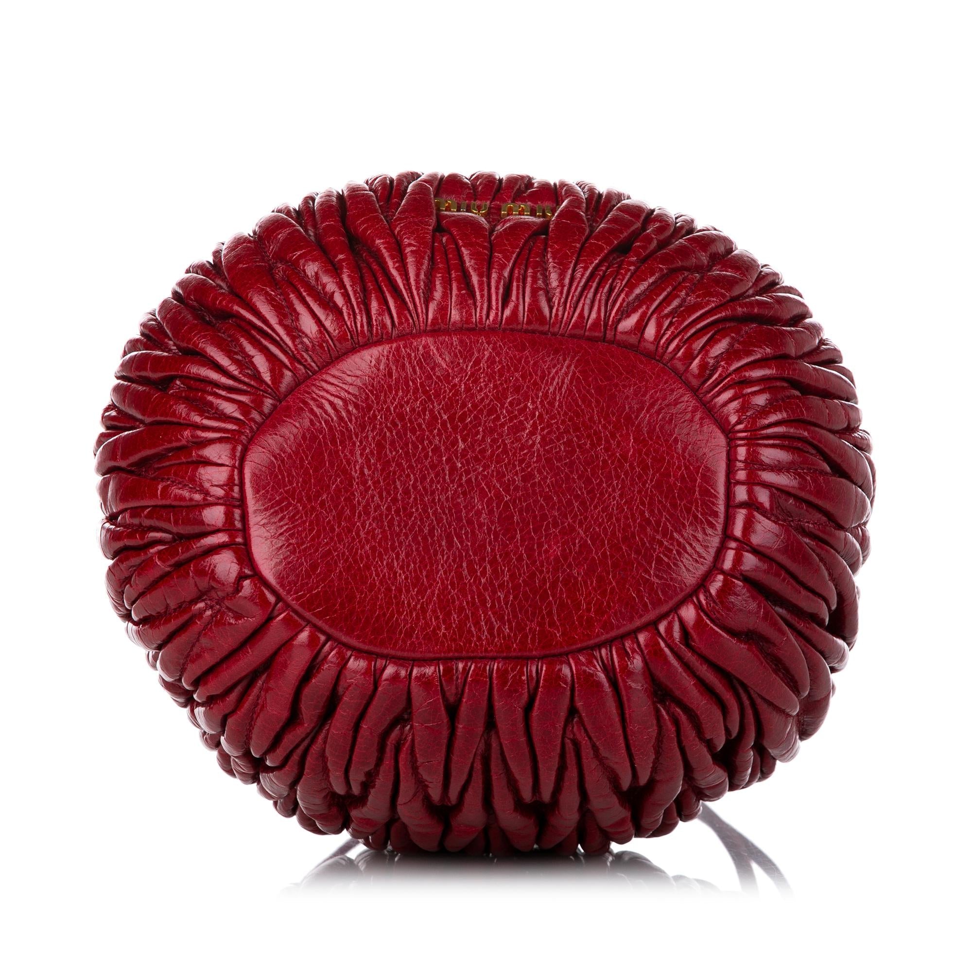 Miu Miu Matelasse Lambskin Leather Bucket Bag (SHG-30796)