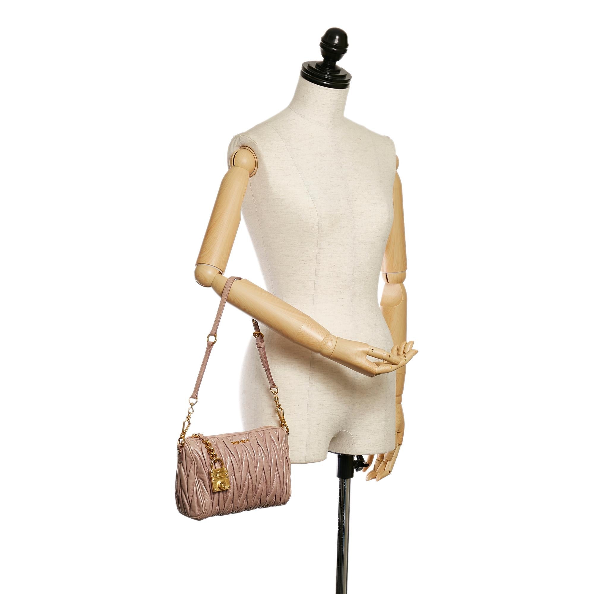 Miu Miu Matelasse Leather Baguette (SHG-31237)