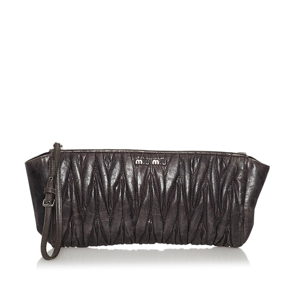 Miu Miu Matelasse Leather Clutch (SHG-30678)