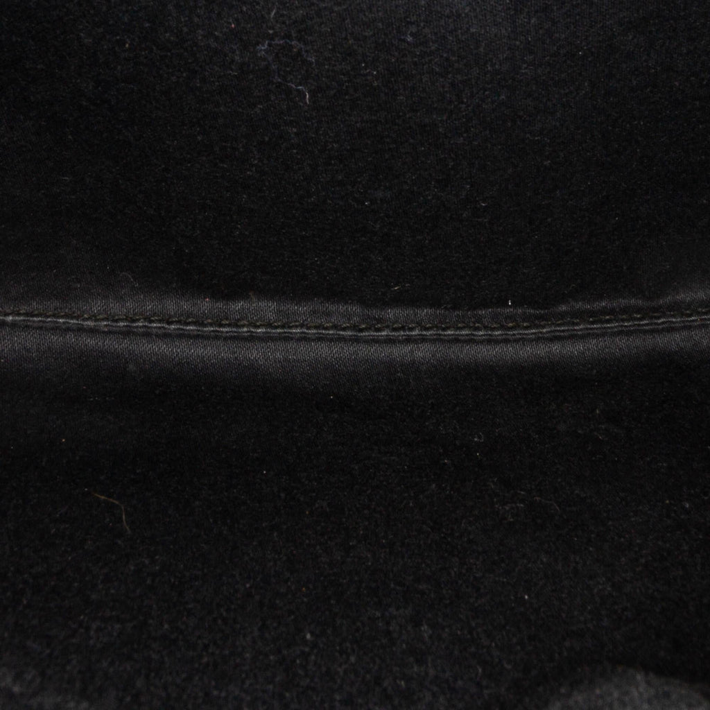 Miu Miu Matelasse Leather Shoulder Bag (SHG-31600)