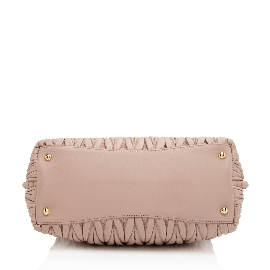 Miu Miu Matelasse Nappa Leather Convertible Medium Tote (SHF-KNlDVn)
