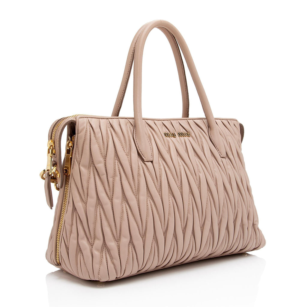Miu Miu Matelasse Nappa Leather Convertible Medium Tote (SHF-KNlDVn)