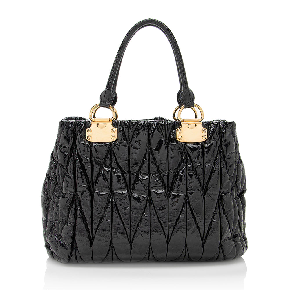 Miu Miu Patent Leather Matelasse Tote (SHF-17568)