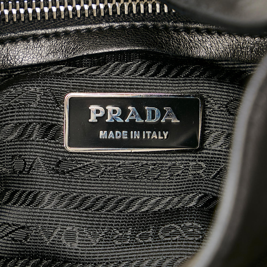 Prada Easy Leather Shoulder Bag (SHG-23590)