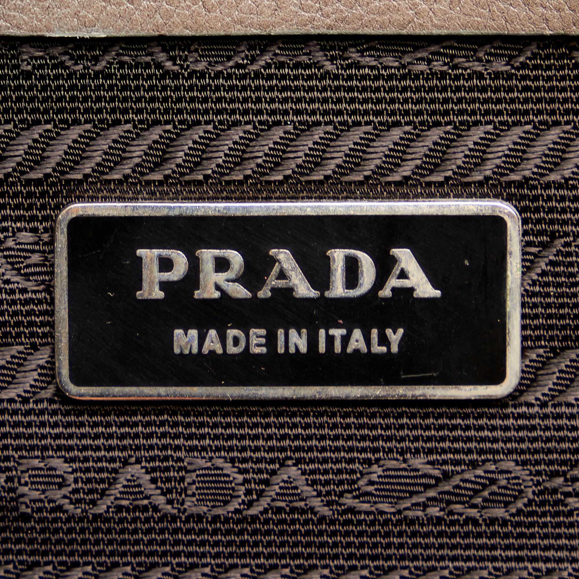 Prada Easy Leather Shoulder Bag (SHG-26913)