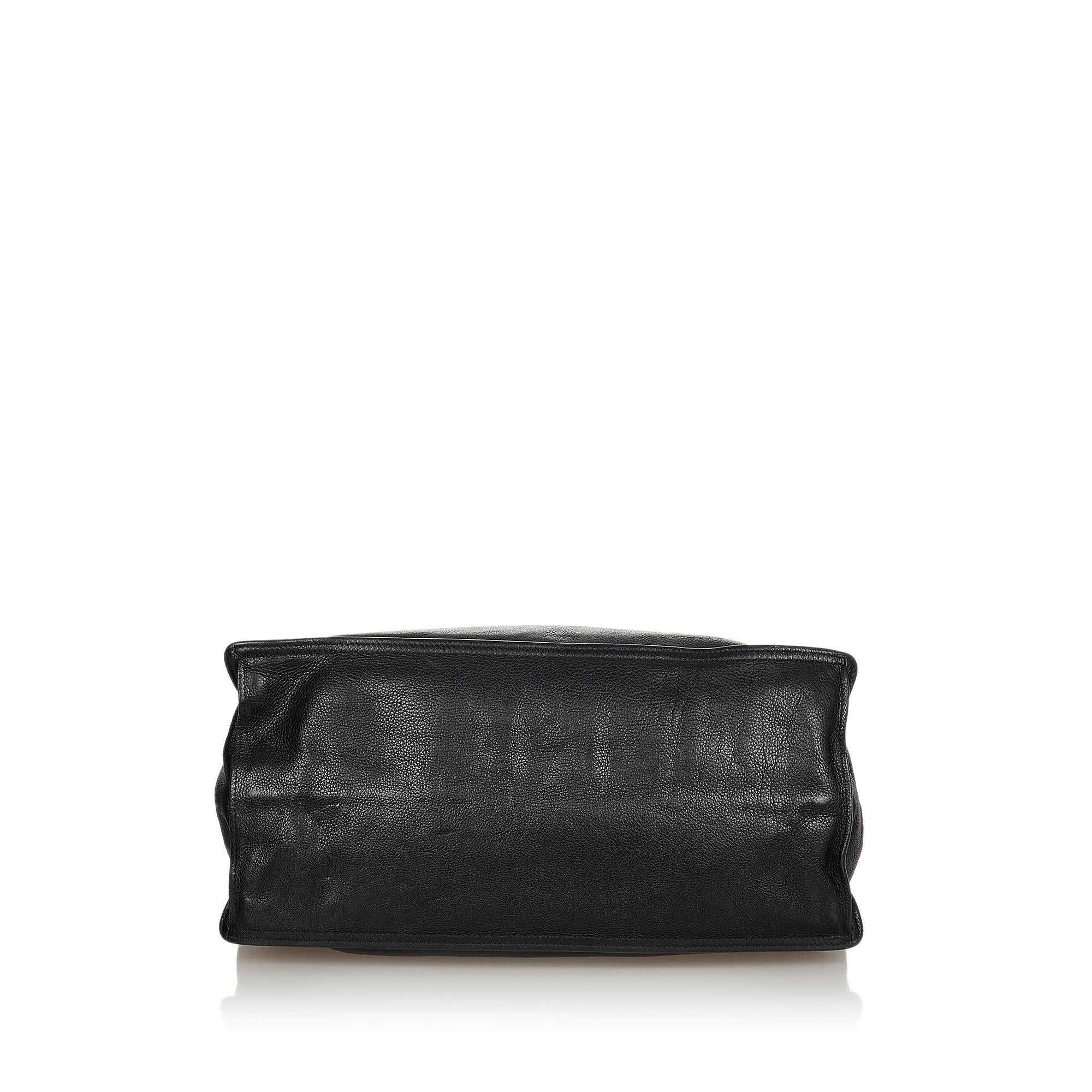 Prada Etiquette Leather Tote Bag (SHG-24647)