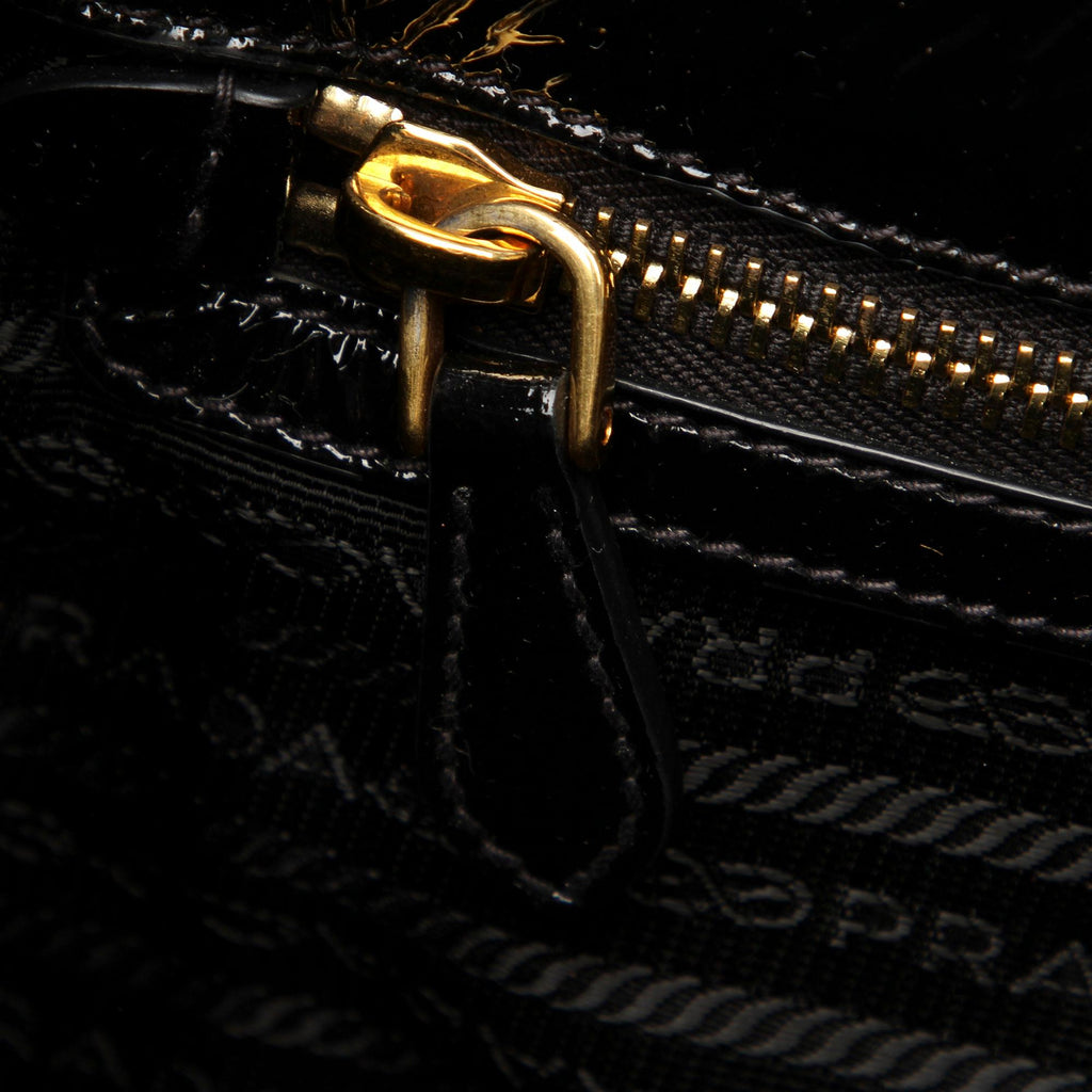 Prada Gathered Nylon Shoulder Bag (SHG-27598)