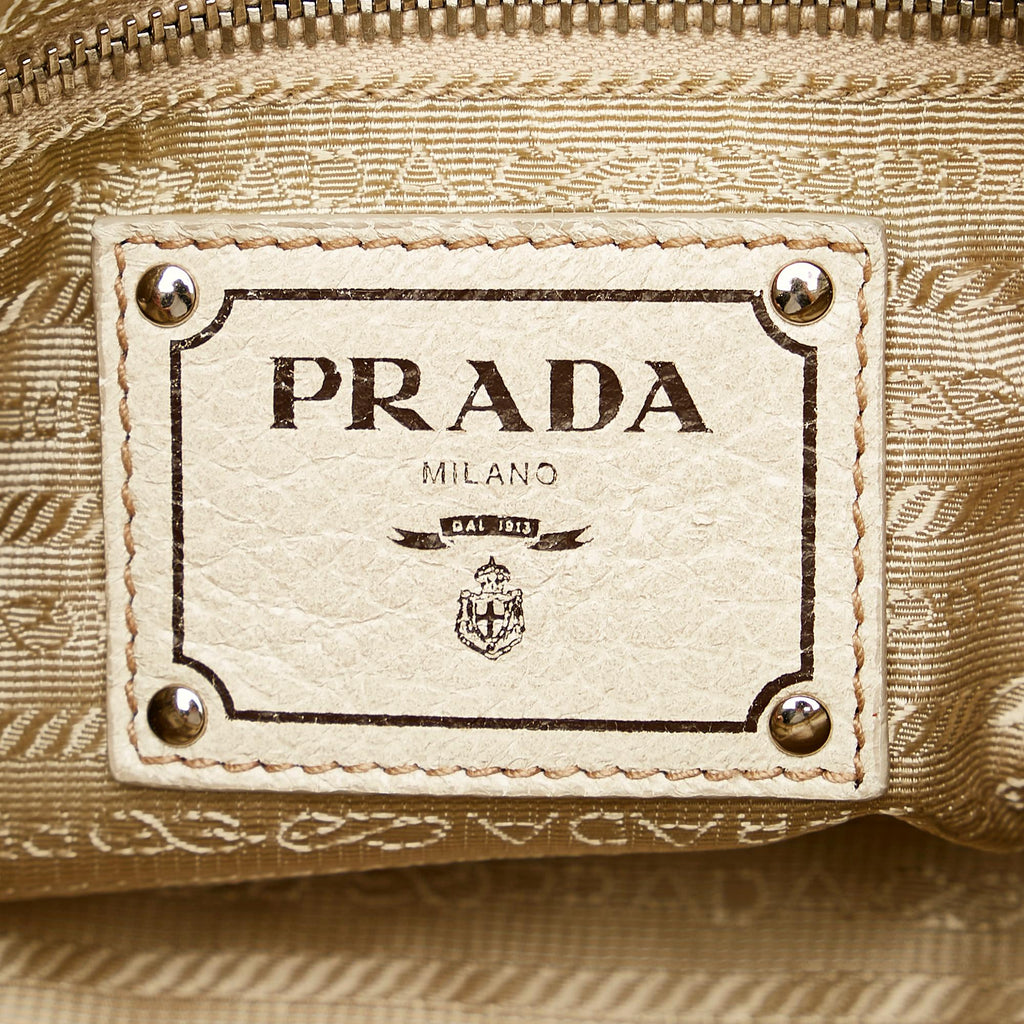 Prada Leather Baguette (SHG-25211)