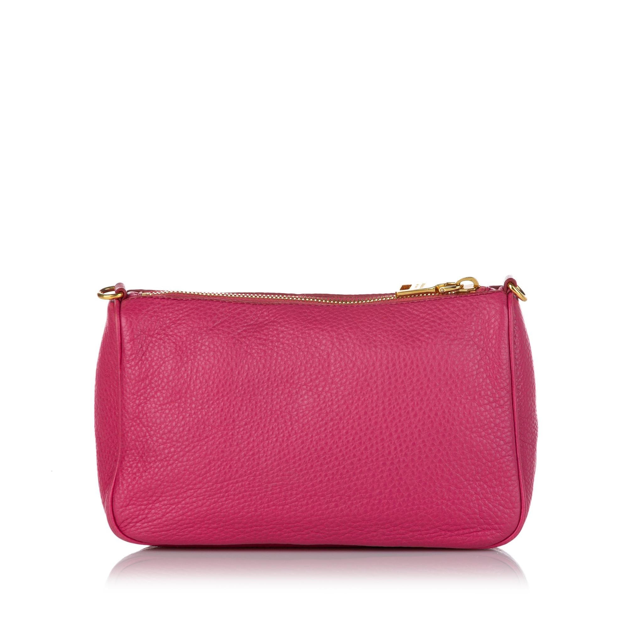 Prada Leather Baguette (SHG-26221)
