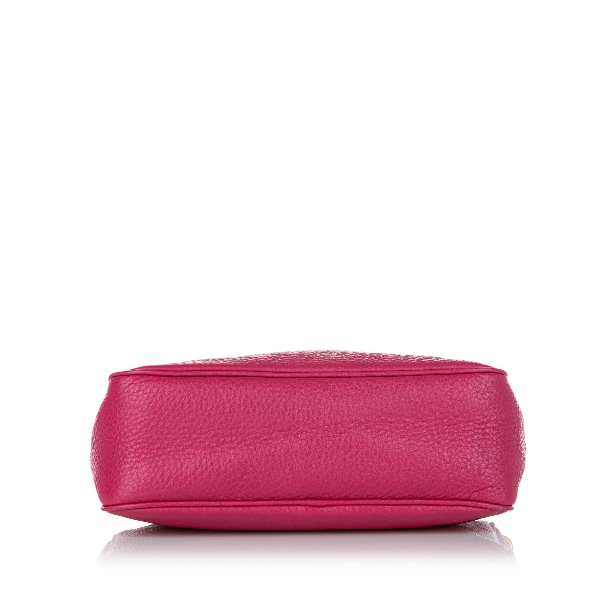 Prada Leather Baguette (SHG-26221)