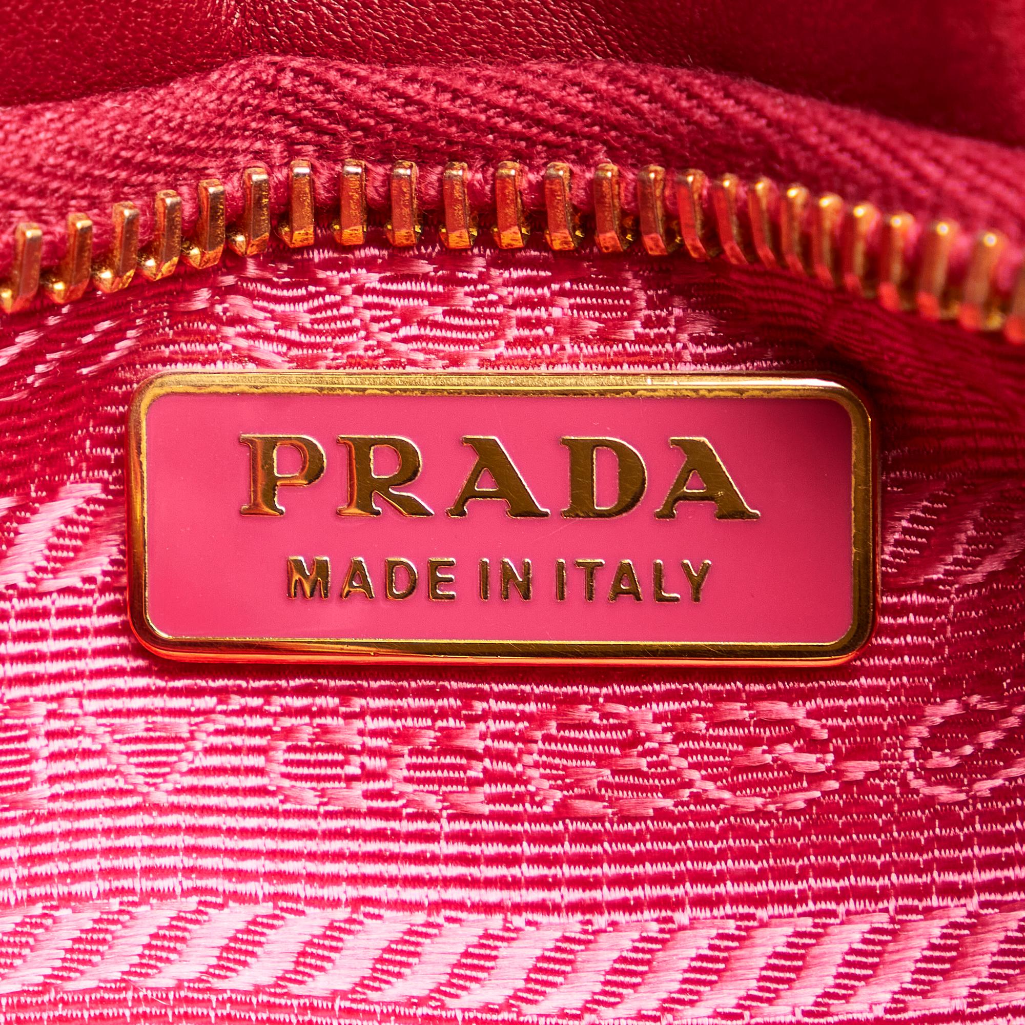 Prada Leather Baguette (SHG-26912)