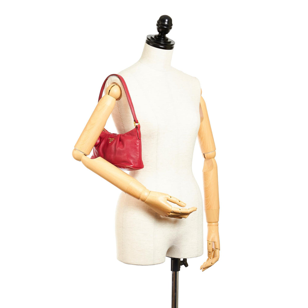 Prada Leather Baguette (SHG-26912)