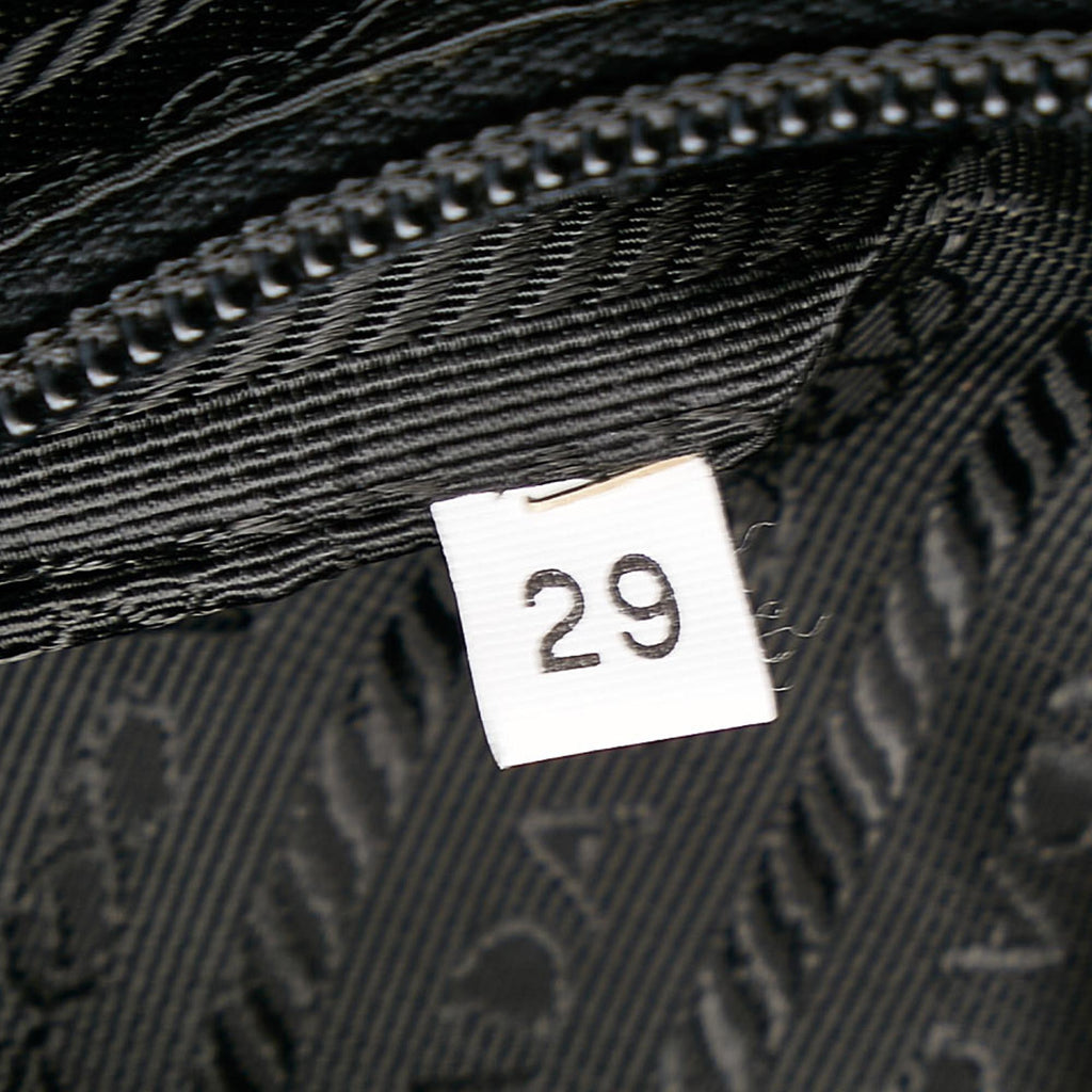 Prada Leather Handbag (SHG-22071)