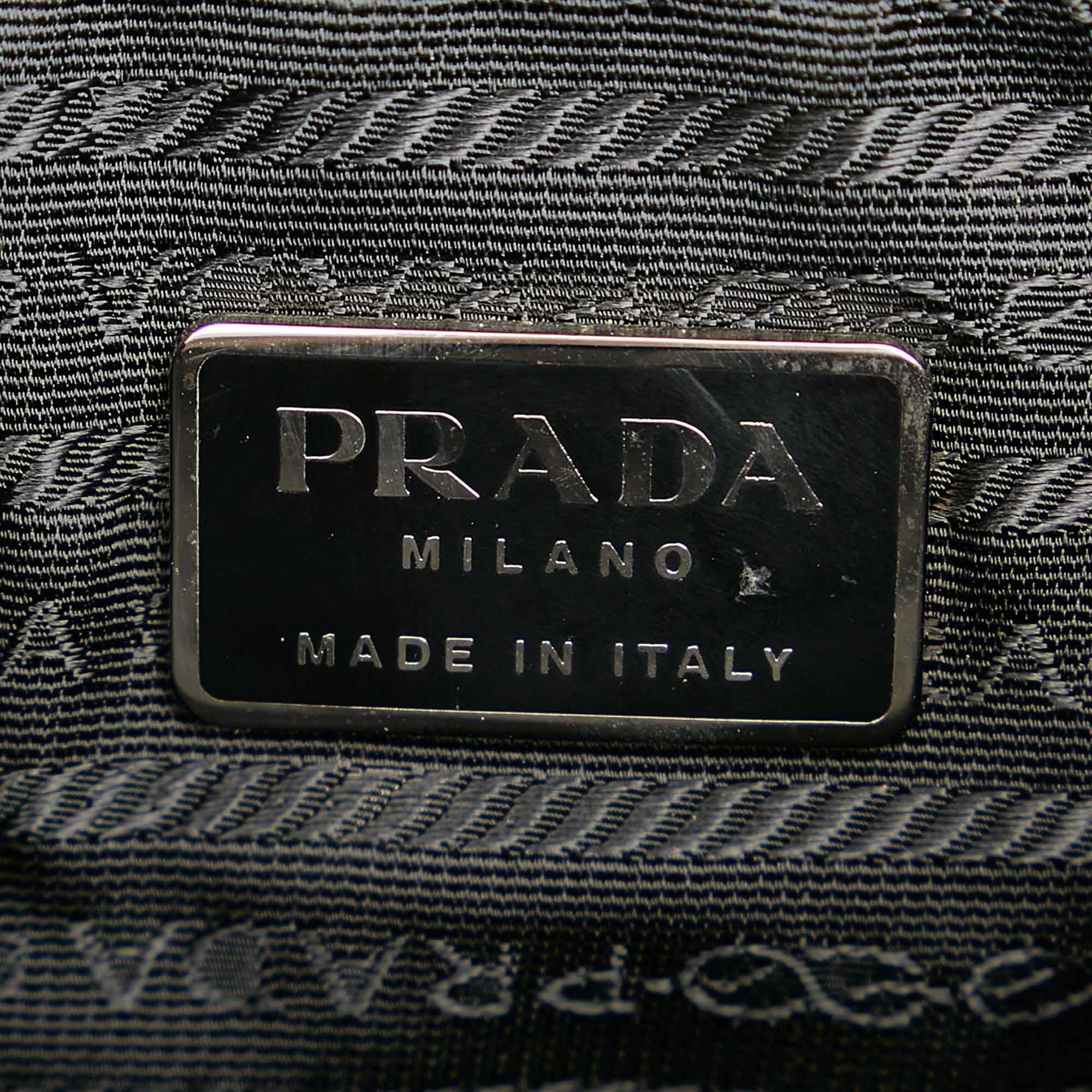 Prada Leather Handbag (SHG-22071)