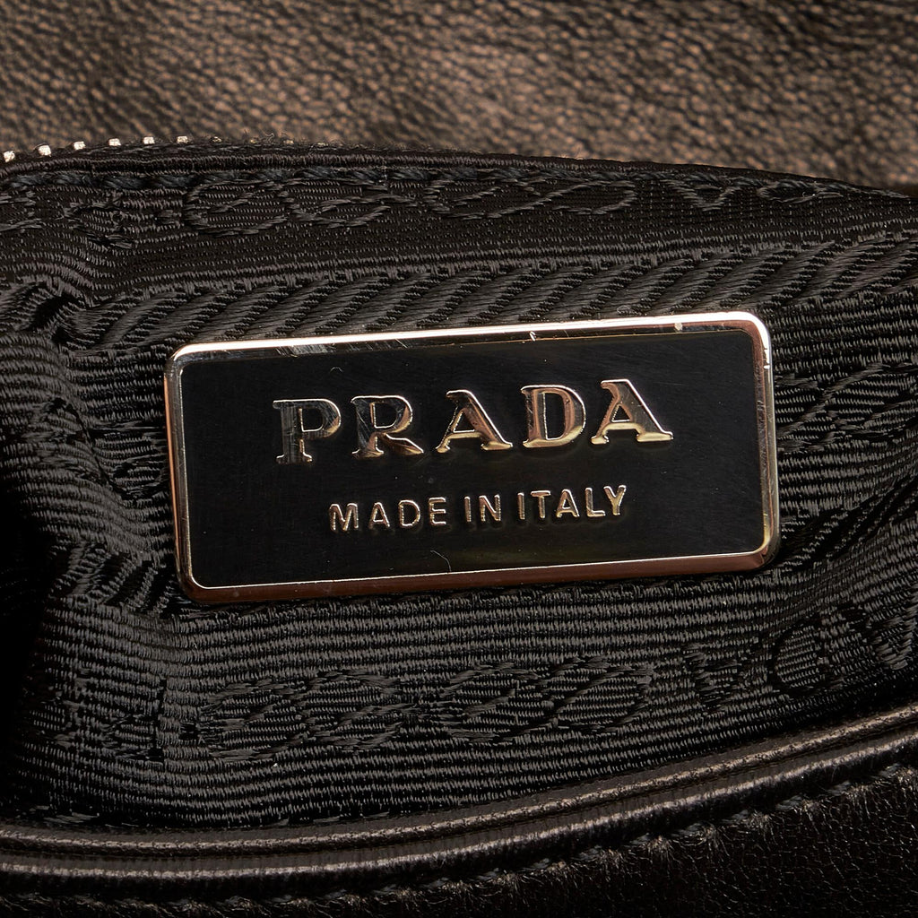 Prada Leather Handbag (SHG-27090)