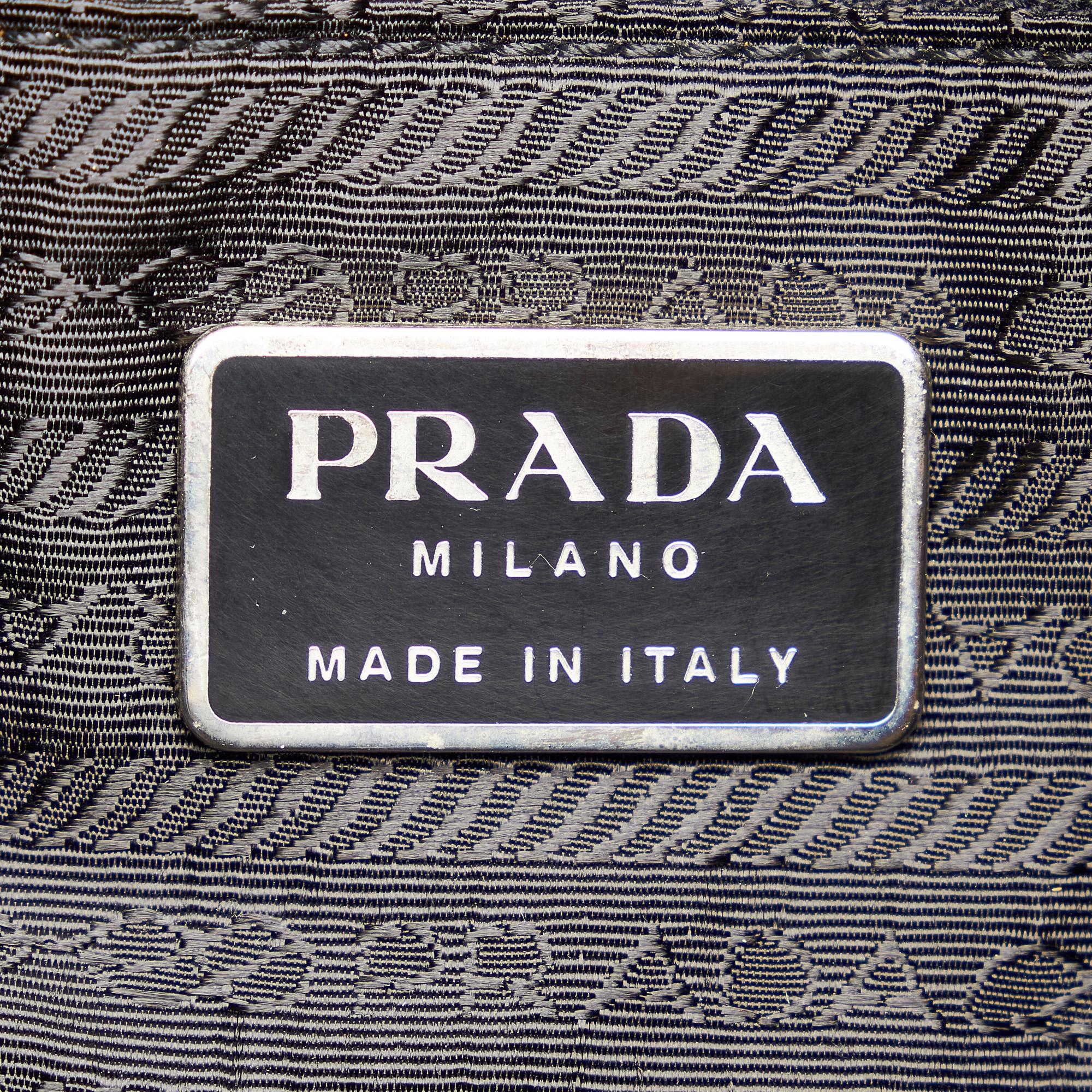 Prada Leather Shoulder Bag (SHG-26479)