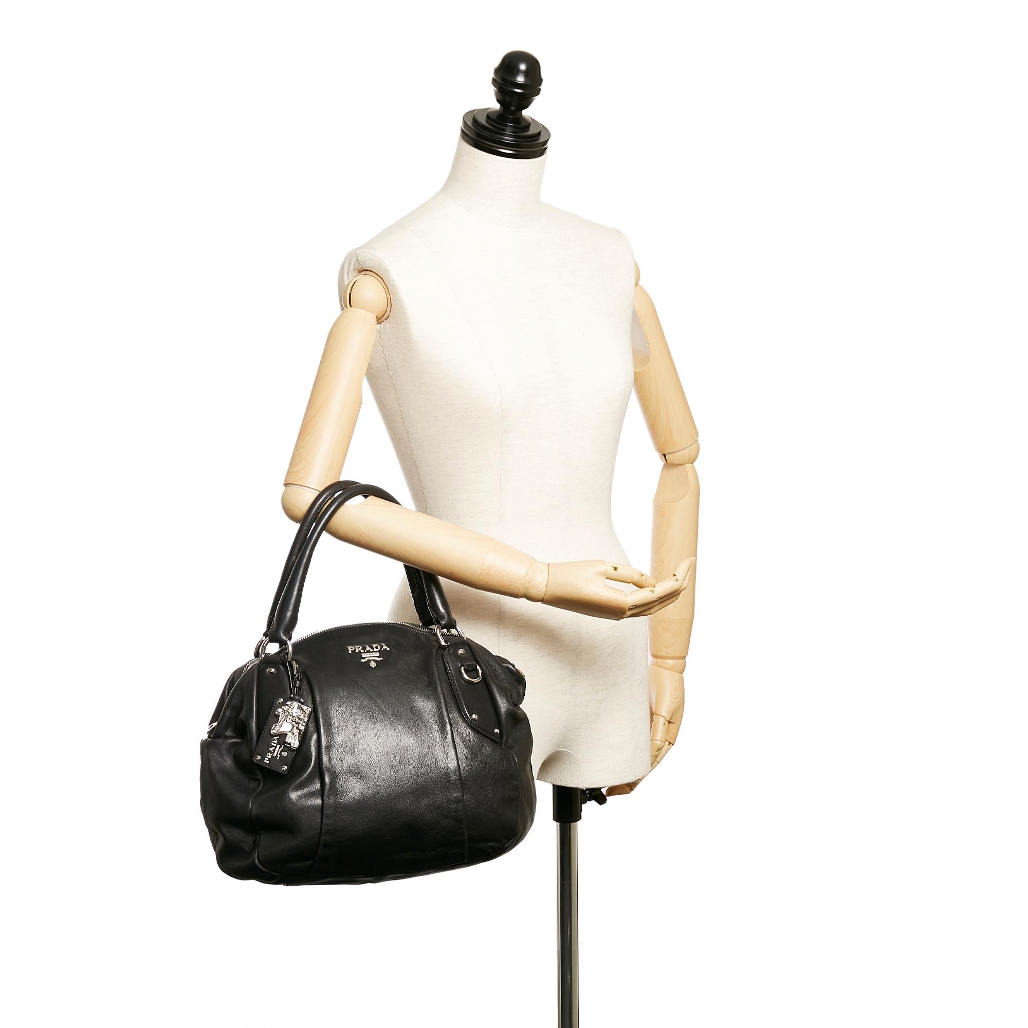 Prada Leather Shoulder Bag (SHG-27686)