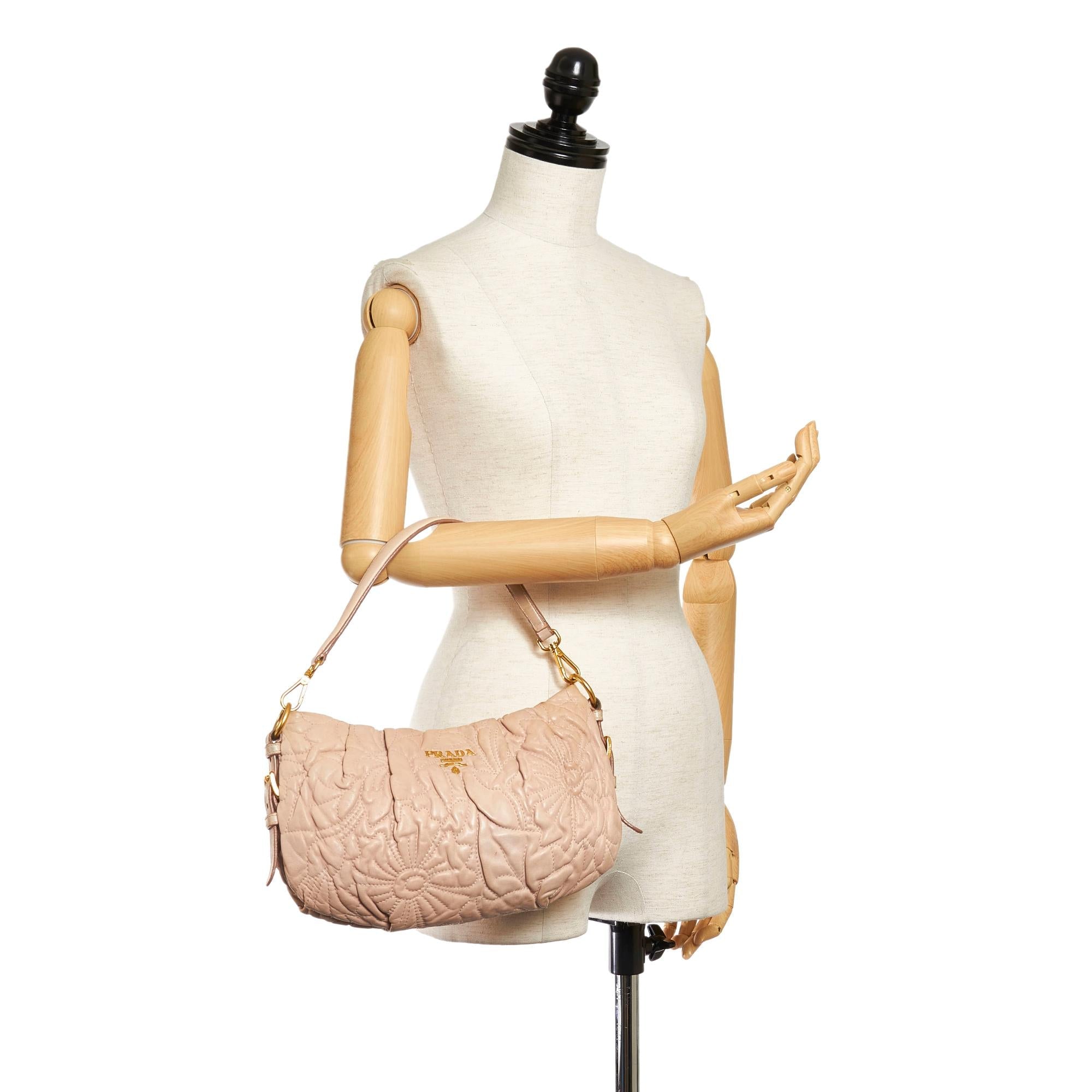 Prada Quilted Leather Handbag (SHG-28640)