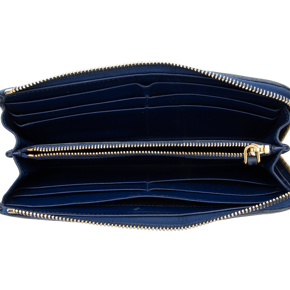 Prada Quilted Leather Zip Around Wallet (SHF-17560)