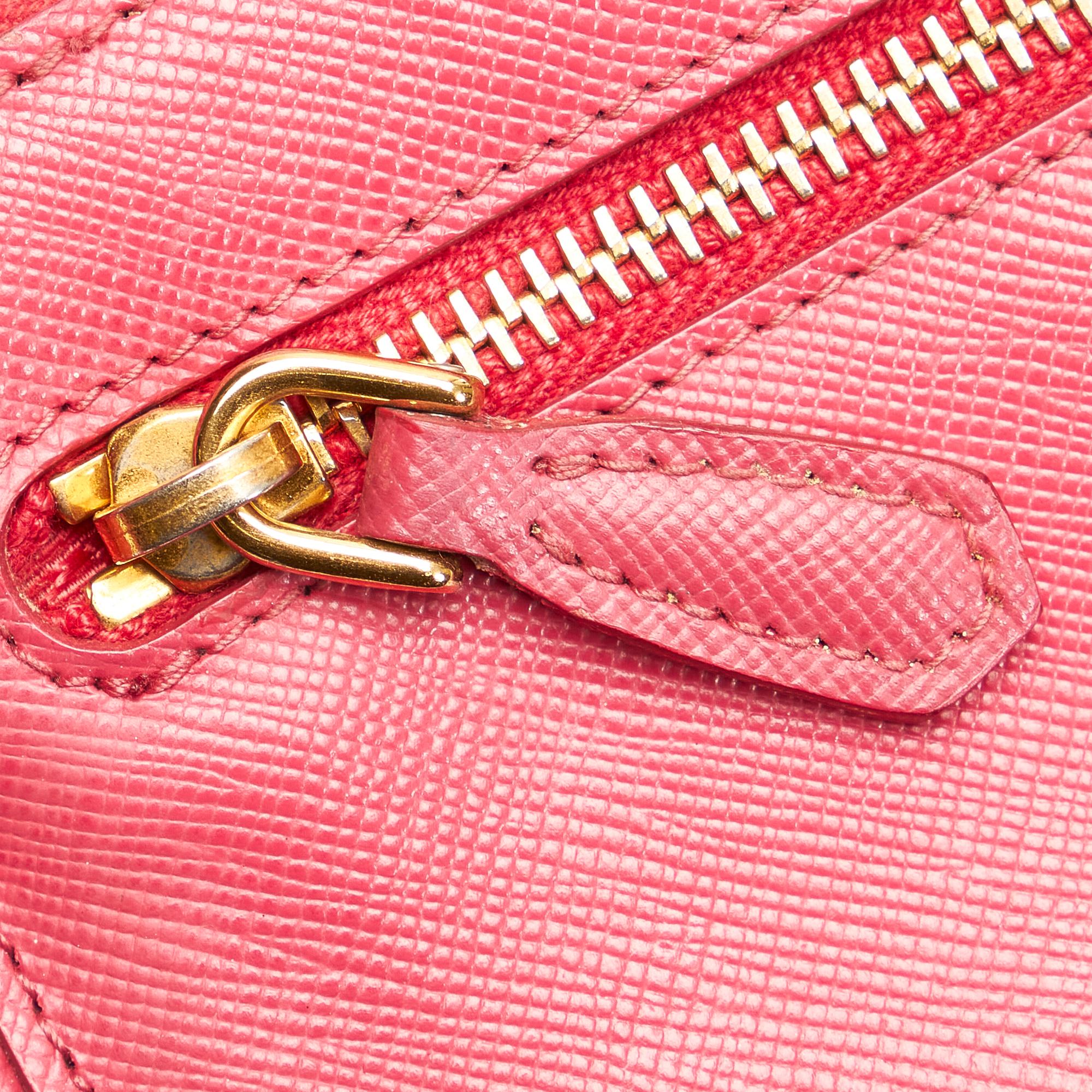 Prada Saffiano Crossbody Bag (SHG-27413)