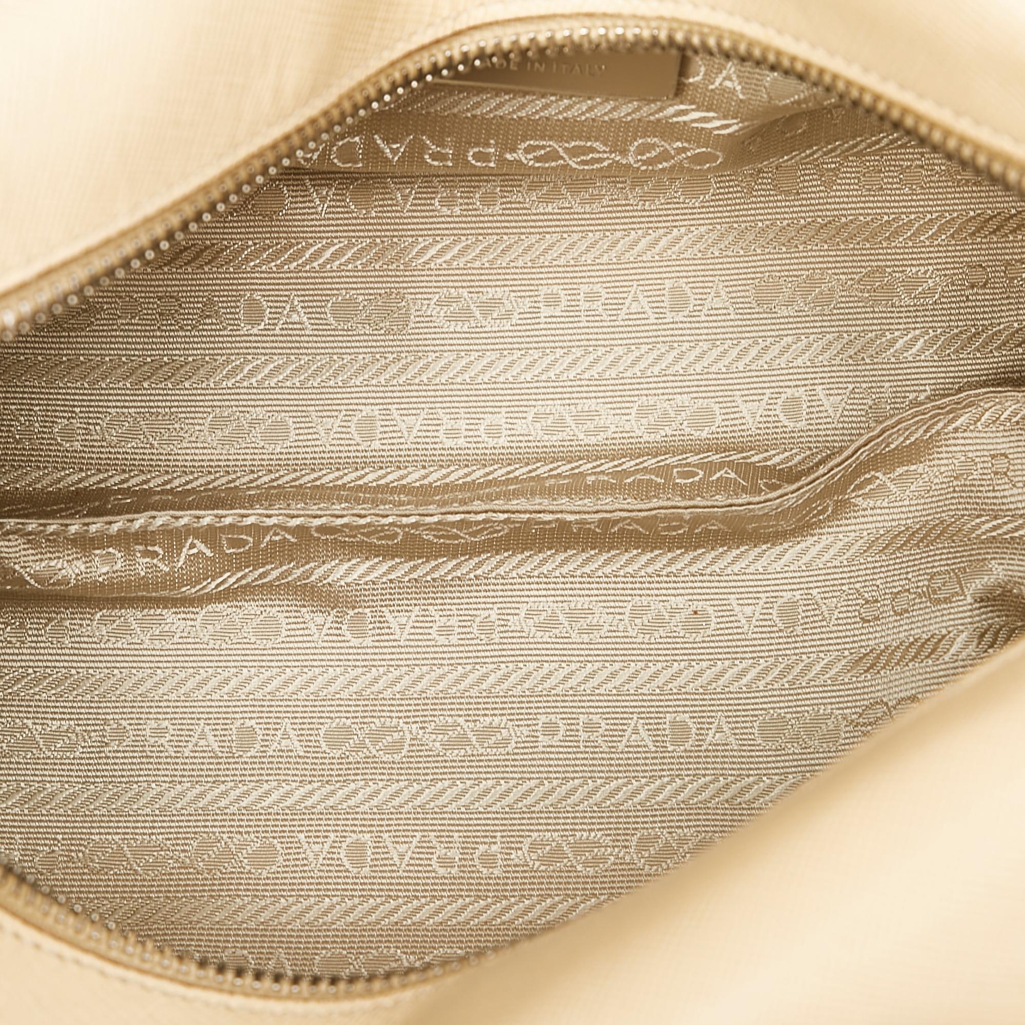 Prada Saffiano Handbag (SHG-23916)
