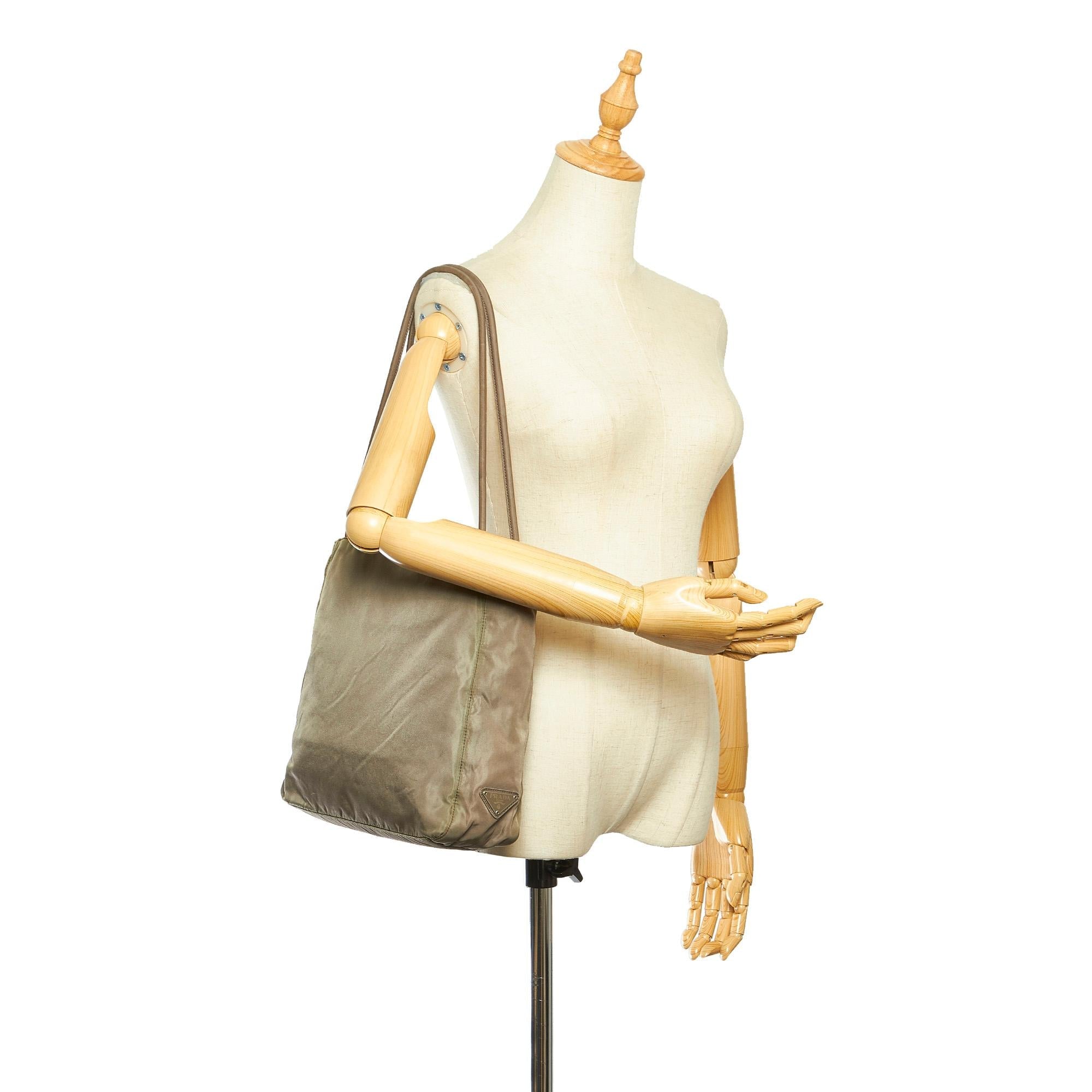 Prada Tessuto Tote Bag (SHG-16797)
