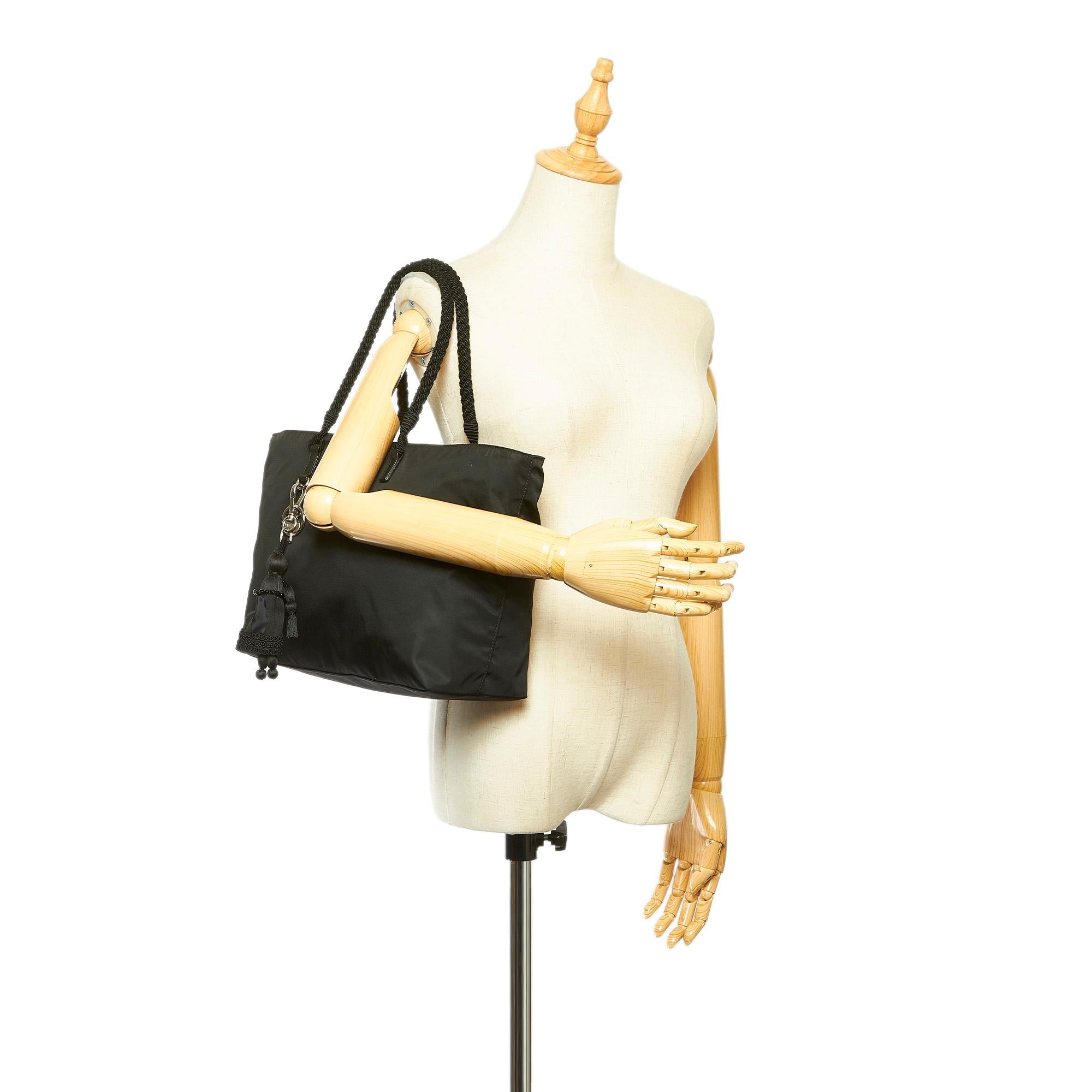 Prada Tessuto Tote Bag (SHG-19517)