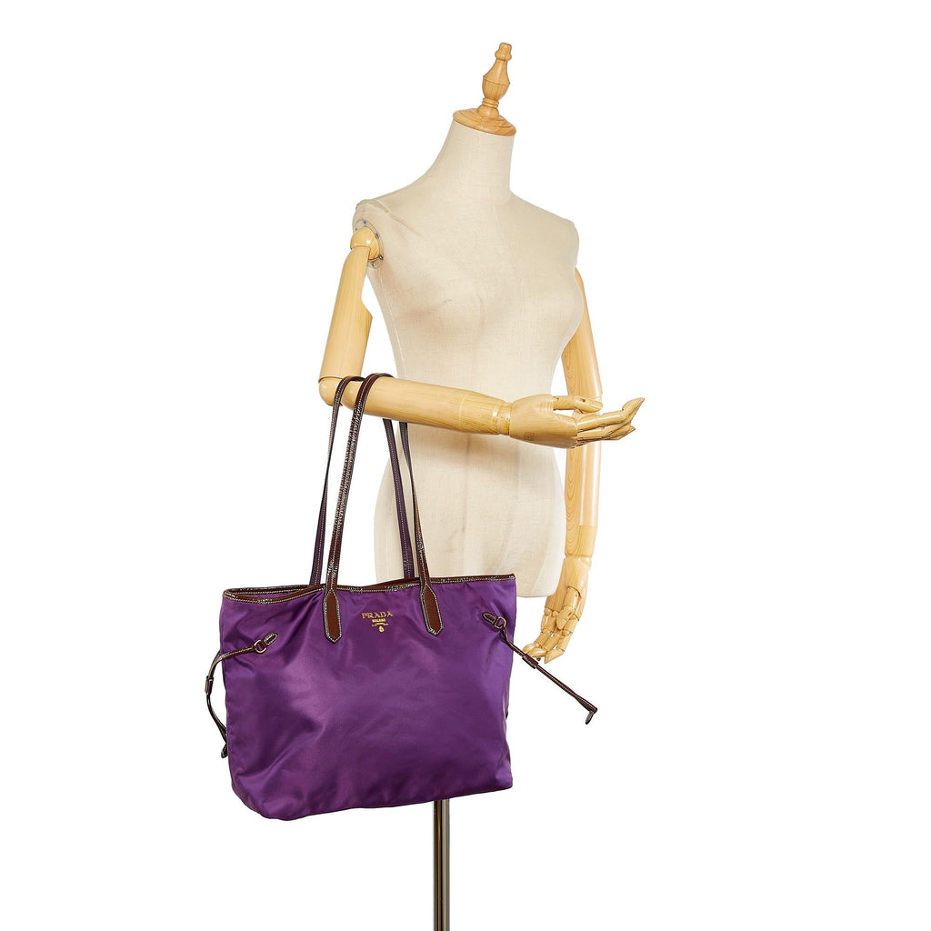 Prada Tessuto Tote Bag (SHG-25850)