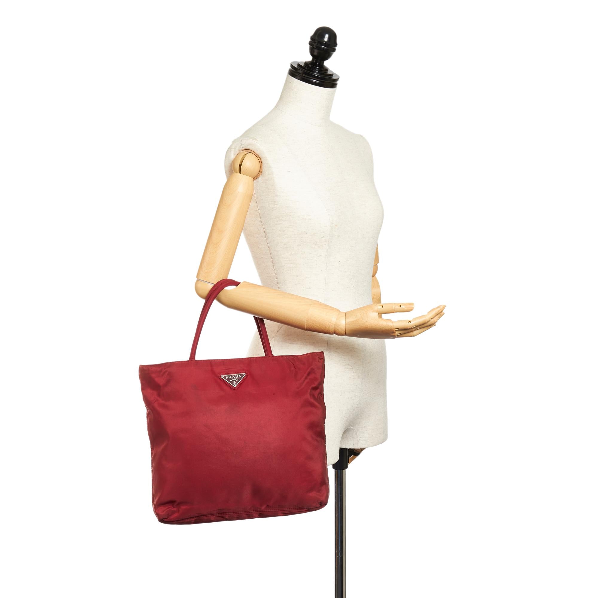 Prada Tessuto Tote Bag (SHG-27420)