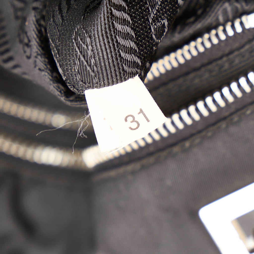 Prada Tessuto Tote Bag (SHG-27745)