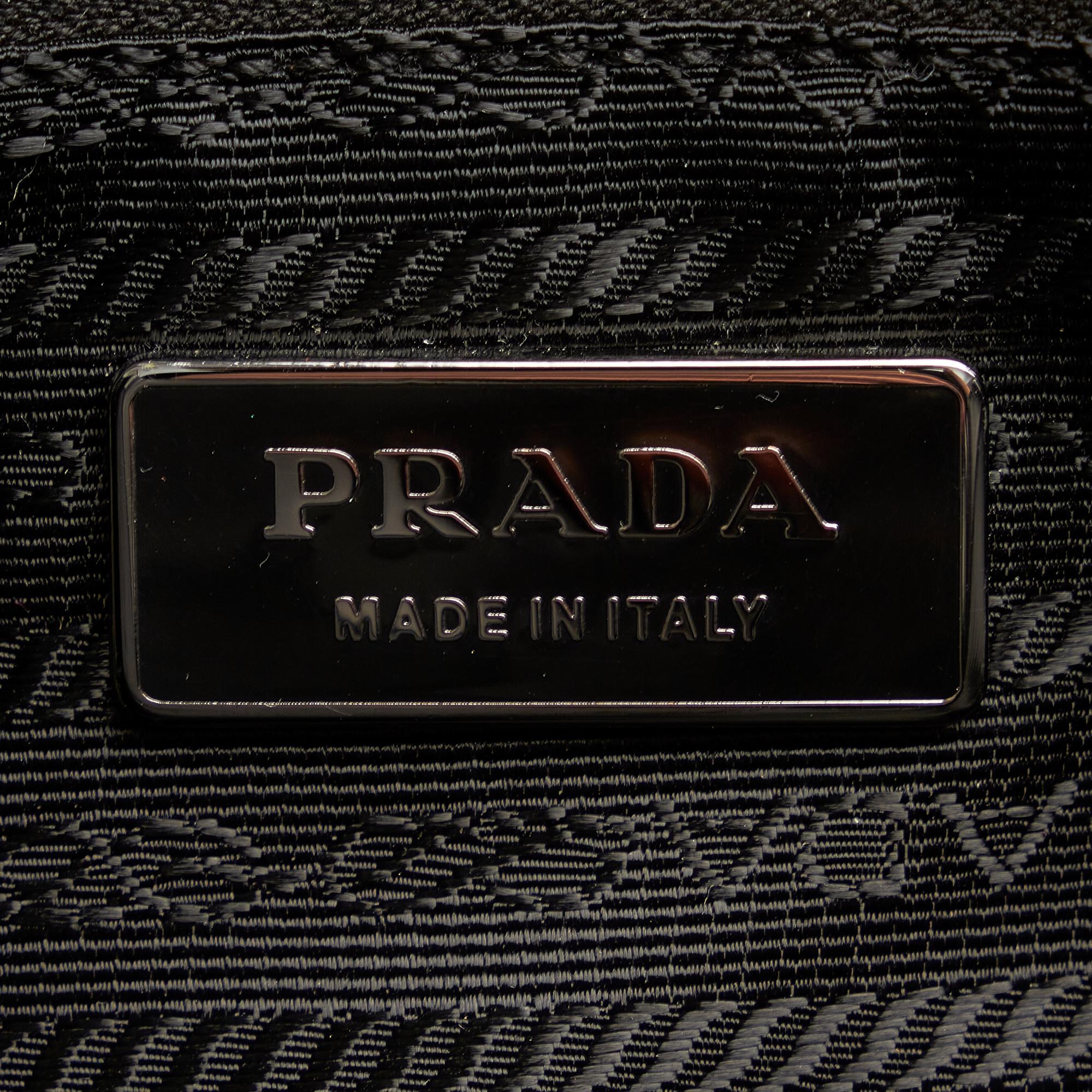 Prada Vernice Gaufre Tote Bag (SHG-26260)
